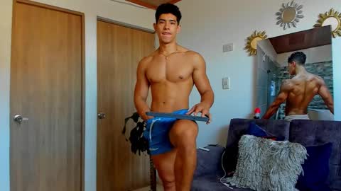 Snapshot of alansex66 chatting on 05/19/26, 01:50 Alan online show from 05/19/26, 01:50