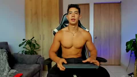 Snapshot of alansex66 chatting on 07/10/26, 01:58 Alan online show from 07/10/26, 01:58