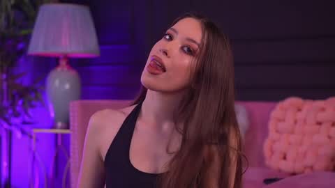Snapshot of alaramyst chatting on 05/28/26, 08:00 Alara online show from 05/28/26, 08:00
