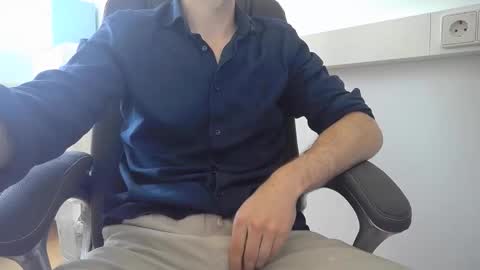Snapshot of alaricsilberwald chatting on 05/06/26, 11:15 alaric online show from 05/06/26, 11:15