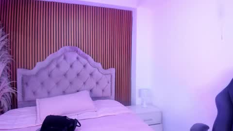 Snapshot of alaskaflowers_ chatting on 06/02/26, 04:03 Alaska online show from 06/02/26, 04:03