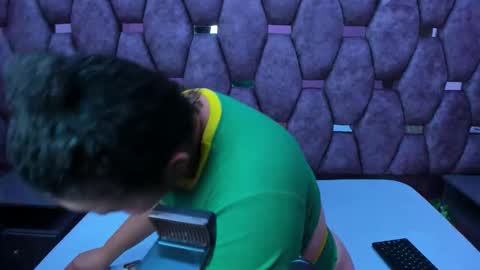 AlaSmith  online show from 11/25/25, 02:22