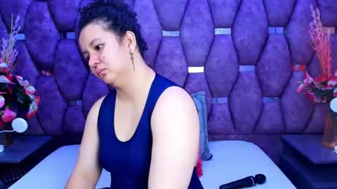 Snapshot of alasmith_ chatting on 06/18/26, 02:01 AlaSmith online show from 06/18/26, 02:01