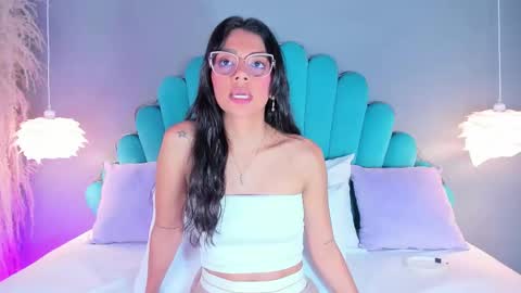 Alassia Hocthner online show from 09/10/25, 11:43