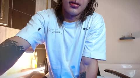 Albert online show from 12/19/25, 02:40