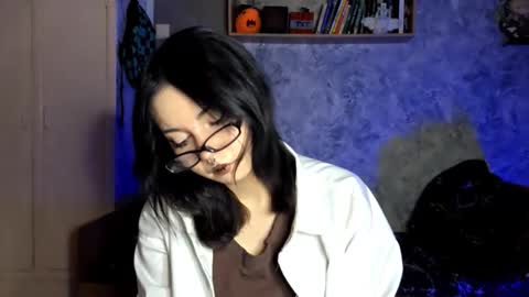 Im Katrina online show from 11/23/25, 05:13