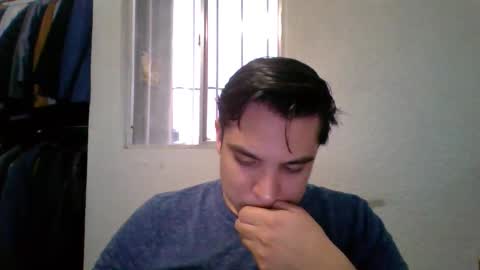 Snapshot of albertoarenas16 chatting on 04/13/26, 12:05 albertoarenas16 online show from 04/13/26, 12:05