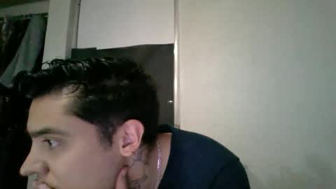 Snapshot of albertoarenas16 chatting on 05/26/26, 02:07 albertoarenas16 online show from 05/26/26, 02:07