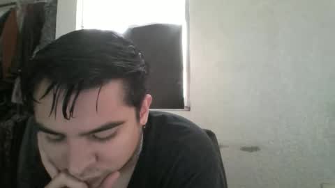 Snapshot of albertoarenas16 chatting on 05/28/26, 06:49 albertoarenas16 online show from 05/28/26, 06:49