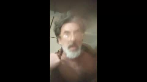 Snapshot of albertoto71 chatting on 05/22/26, 02:51 albertoto71 online show from 05/22/26, 02:51