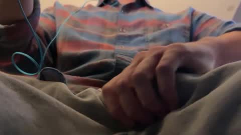 just us online show from 09/29/25, 03:50