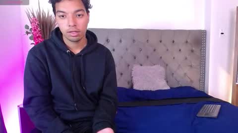 Ale and shian online show from 11/28/25, 07:38