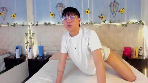 ale_aurarashi online show from 10/13/25, 07:25