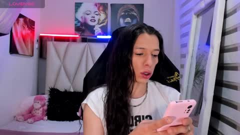 Snapshot of ale_noah_xxx chatting on 12/31/24, 11:17 ale_noah_xxx online show from 12/31/24, 11:17