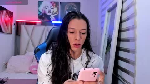 Snapshot of ale_noah_xxx chatting on 01/12/25, 03:17 ale_noah_xxx online show from 01/12/25, 03:17