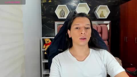 Snapshot of ale_noah_xxx chatting on 09/13/25, 10:31 ale_noah_xxx online show from 09/13/25, 10:31