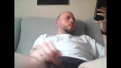 Snapshot of aleeexxxx4u chatting on 03/09/26, 09:35 aleeexxxx4u online show from 03/09/26, 09:35