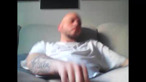 Snapshot of aleeexxxx4u chatting on 05/18/26, 07:58 aleeexxxx4u online show from 05/18/26, 07:58