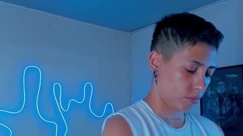 Alejandra online show from 10/14/25, 04:24