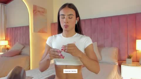 Alejandra Arango online show from 03/05/25, 04:35