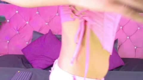 Alejandra online show from 05/19/26, 12:00