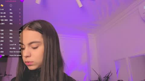 Alejandra online show from 04/17/26, 11:46