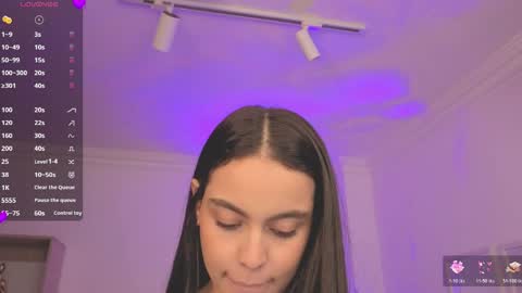 Alejandra online show from 05/15/26, 11:39