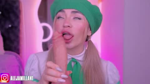 Snapshot of alejamillan1 chatting on 01/15/26, 05:45 night GTM -5 online show from 01/15/26, 05:45