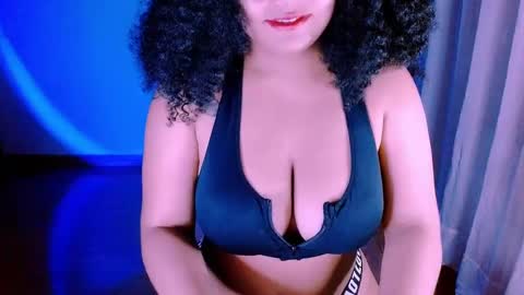 Alejandra  online show from 03/11/25, 01:37
