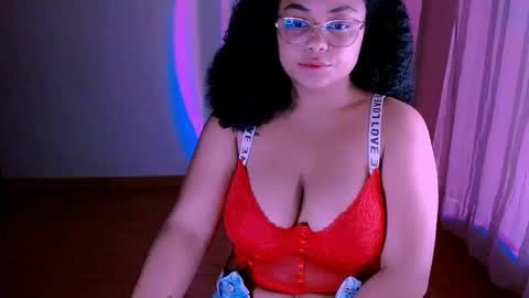 Alejandra  online show from 11/26/25, 12:00