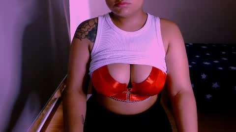 Snapshot of alejandra_conde chatting on 06/06/26, 07:29 Alejandra online show from 06/06/26, 07:29