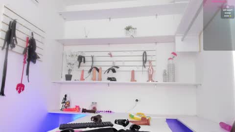 Alejandra online show from 09/12/25, 03:45
