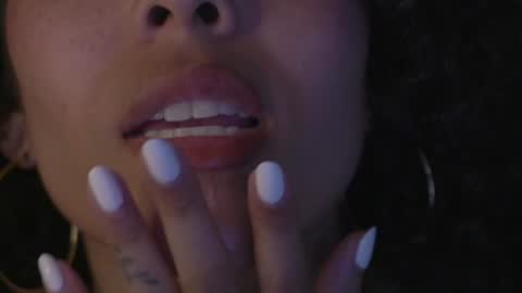 Snapshot of alejandra_kiss98 chatting on 12/13/24, 12:53 O.F alejandra h1998 stream 300 pm - 1100 pm online show from 12/13/24, 12:53