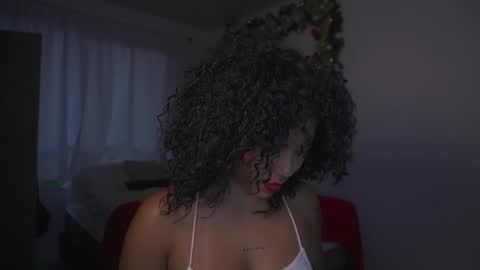 Snapshot of alejandra_kiss98 chatting on 12/24/24, 11:00 O.F alejandra h1998 stream 300 pm - 1100 pm online show from 12/24/24, 11:00