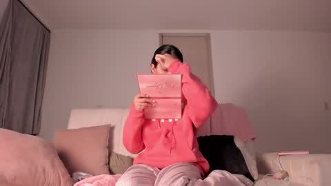 alejandraaa_ online show from 01/06/26, 02:04