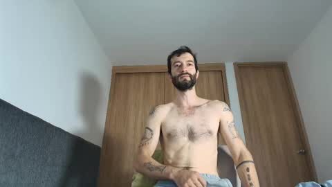 Alejandro Hernndez online show from 09/24/25, 02:59