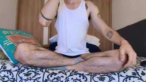 Alejandro Hernndez online show from 11/19/25, 05:02