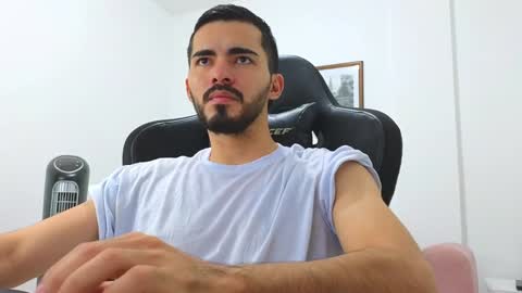 alejandroo_7 online show from 12/30/24, 10:34