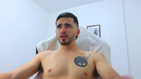 alejandroo_7 online show from 12/31/24, 10:12