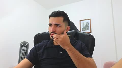 alejandroo_7 online show from 01/06/25, 08:07