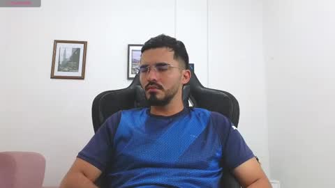 alejandroo_7 online show from 11/13/25, 07:13