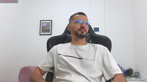 alejandroo_7 online show from 01/06/26, 04:11