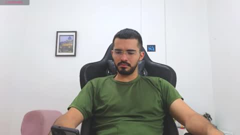 alejandroo_7 online show from 01/18/26, 06:23