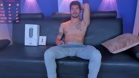 Alejo  online show from 02/21/25, 08:27