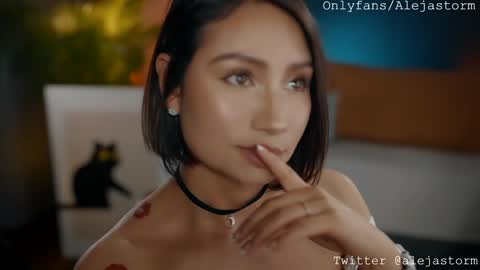 Snapshot of alejastorm chatting on 01/25/25, 05:40 Alejandra online show from 01/25/25, 05:40