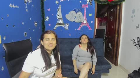 zoe and Kataleya online show from 01/31/25, 01:34