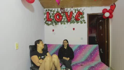 zoe and Kataleya online show from 02/25/25, 12:24