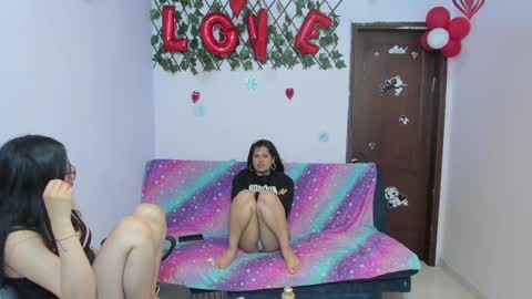 zoe and Kataleya online show from 03/05/25, 03:40