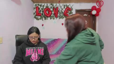 zoe and Kataleya online show from 03/07/25, 03:18