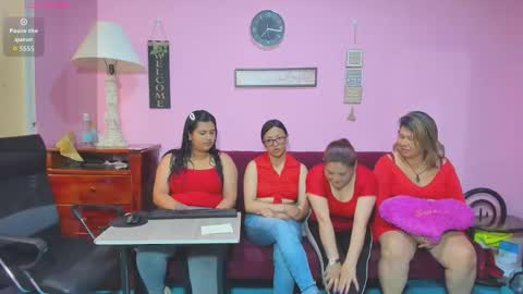 zoe and Kataleya online show from 09/15/25, 12:16